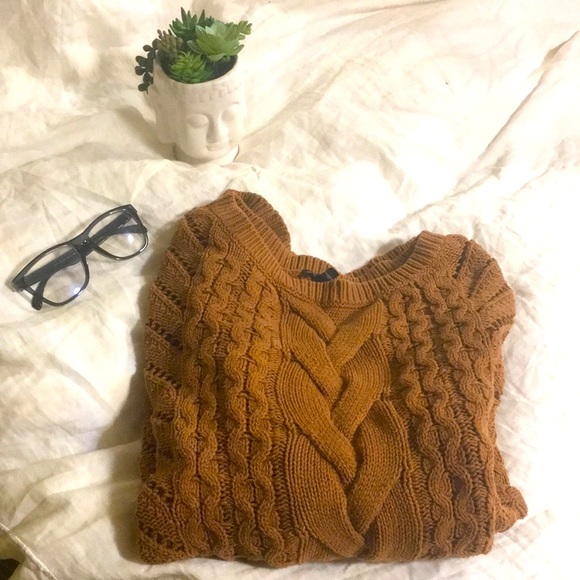 Comfy oversized rust orange sweater - Picture 3 of 5